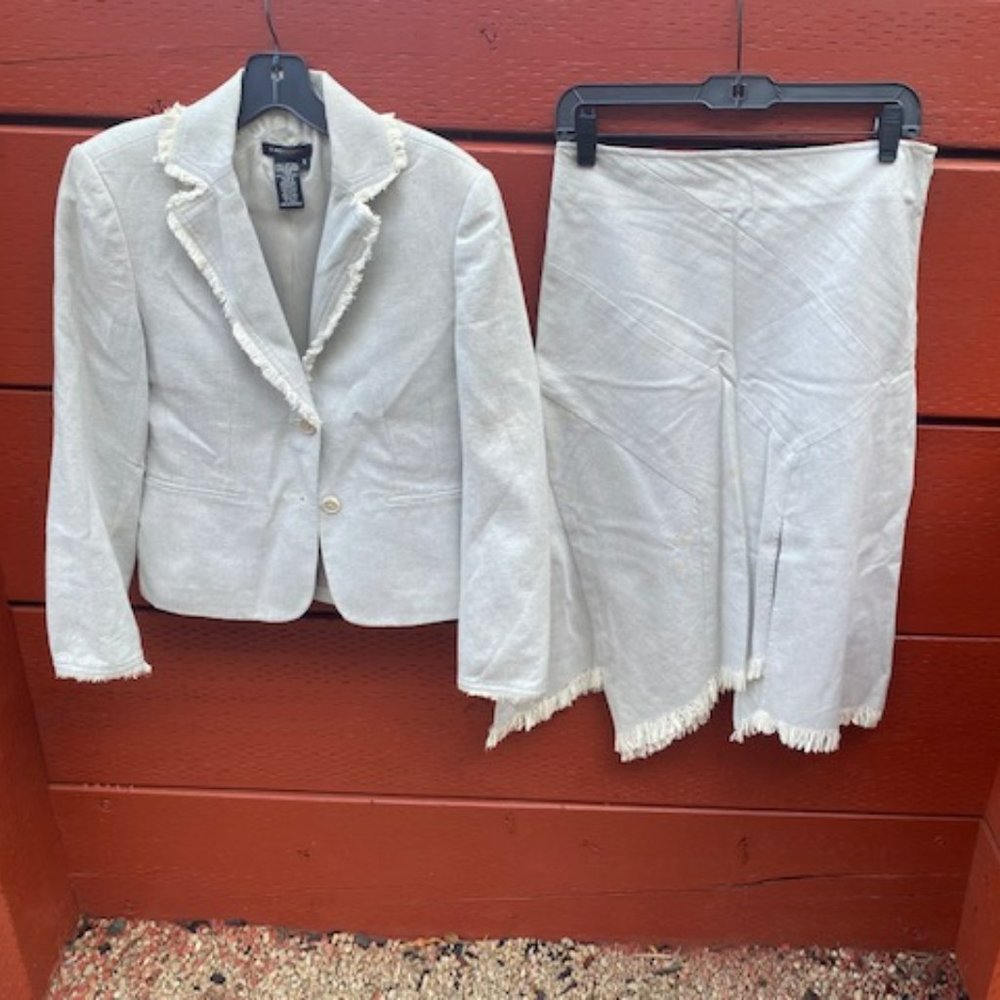 BCBG Set - Picture 3 of 4